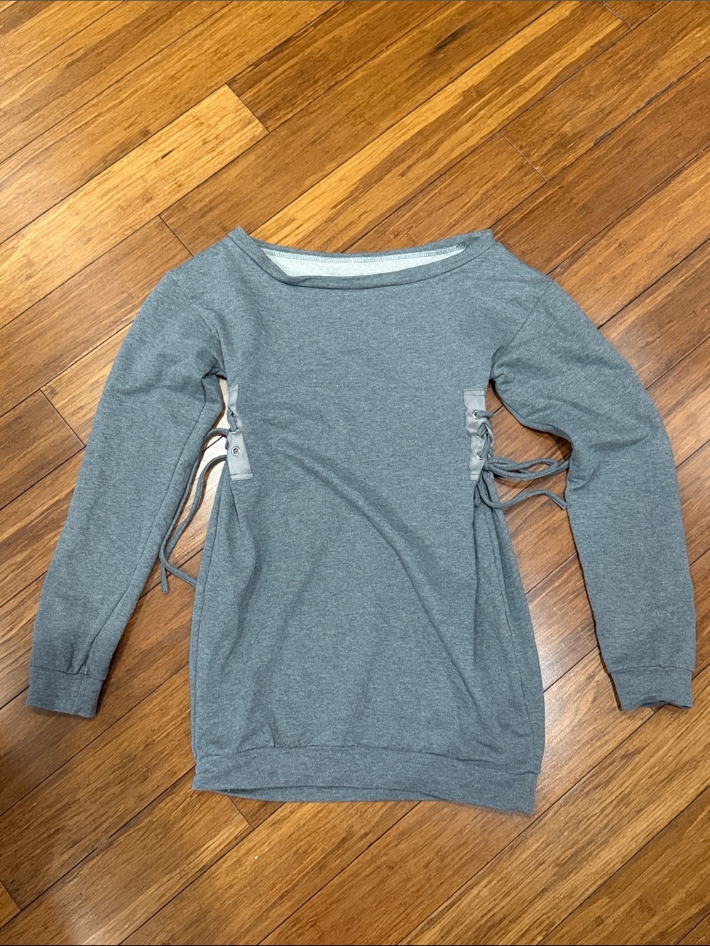 Crew Neck Gray Side-Tie Sweatshirt Small